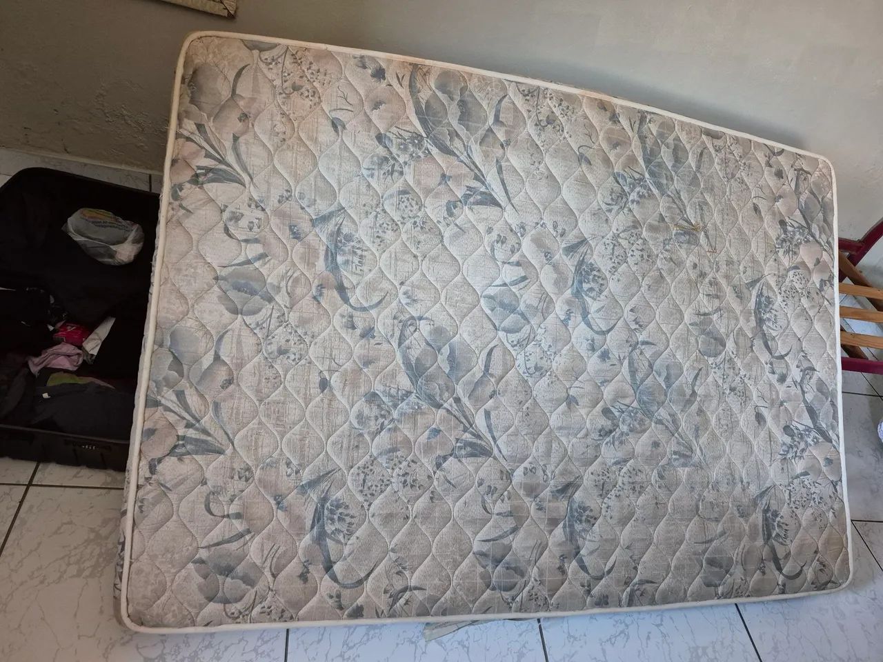 Cama tubular solteiro +1 colchão de casal - Foto 3