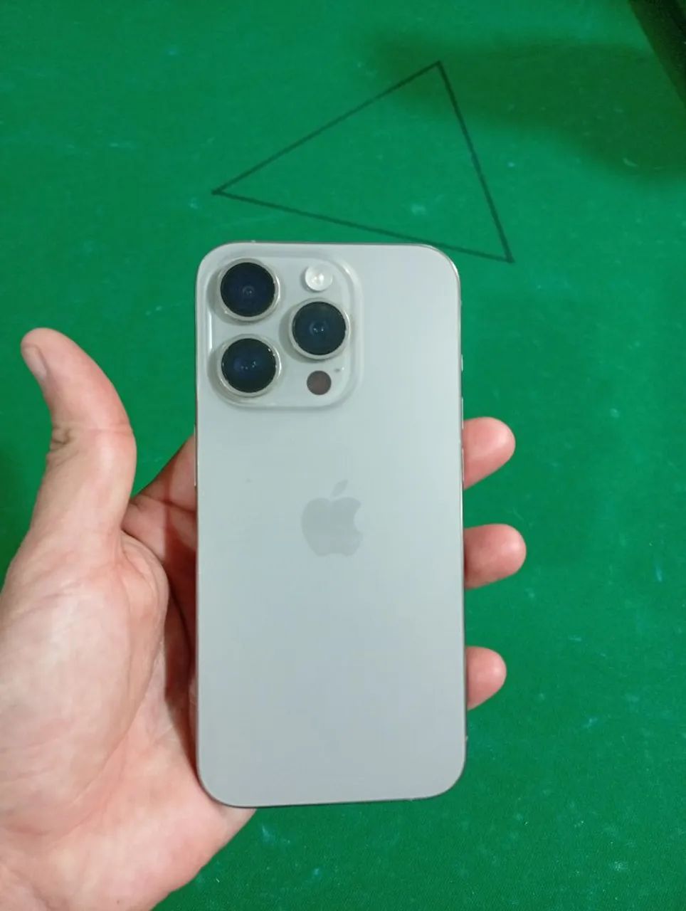 iPhone 15 pro titânio 256GB