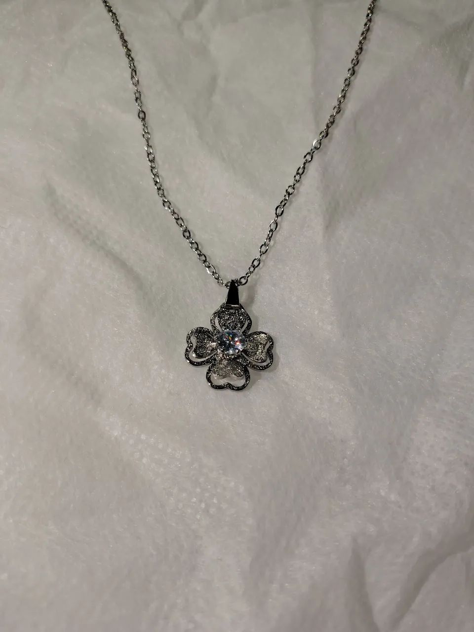 Cordão Feminino Prata,Com Pingente de Flor   - Foto 2