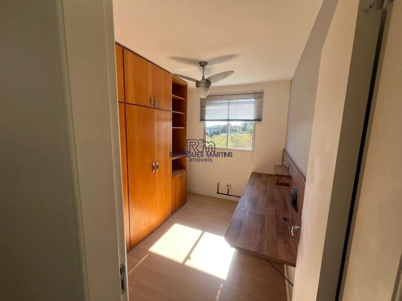 ALUGA-SE APARTAMENTO SEMI-MOBILIADO NO CAIÇARA. - Foto 5