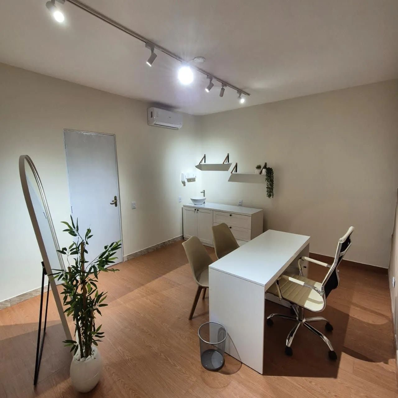 Sala comercial na Rua André de Almeida, 2074  102 m² - Foto 2