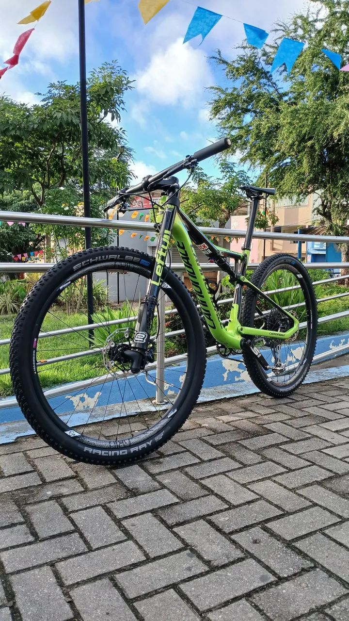 Bicicleta carbono  full por 14,200