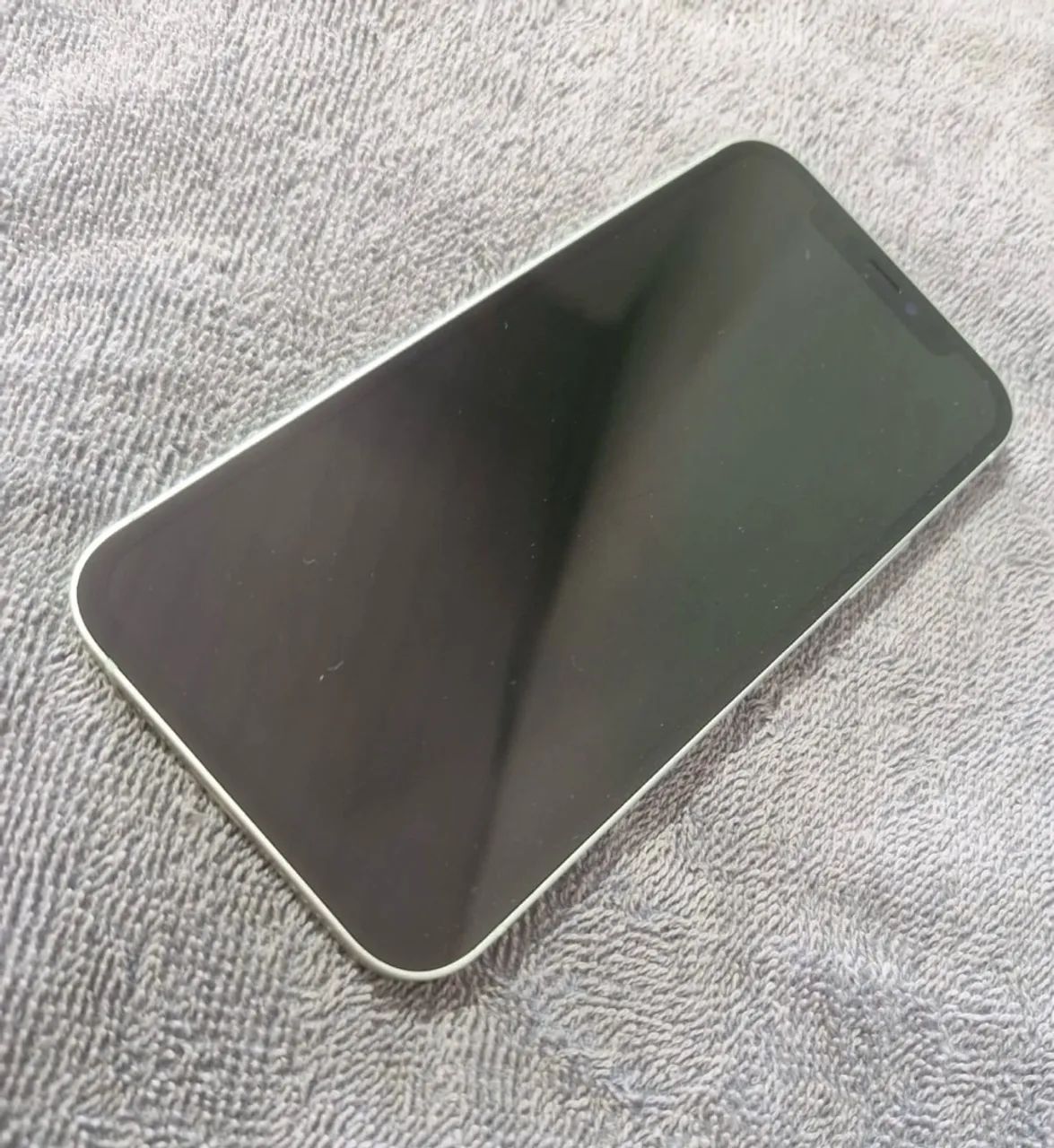 Iphone 12 usado