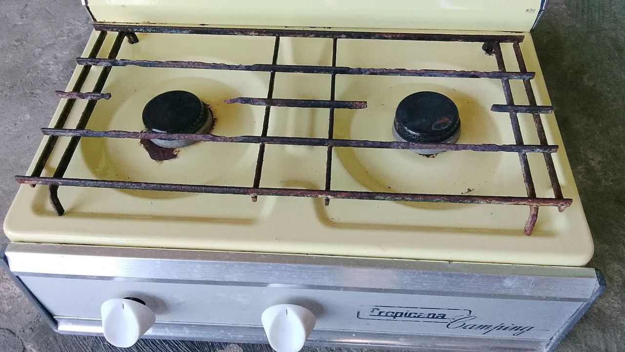 Fogão de 2 bocas antigo funcionando perfeitamente 