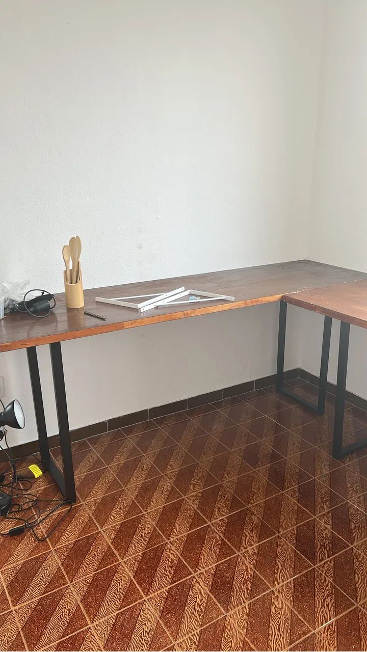 Pés de mesa em aço - Foto 2
