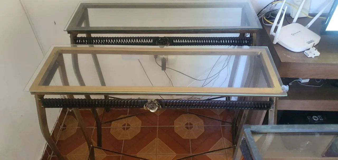 Mesa de centro, aparador e cantoneira - Foto 4