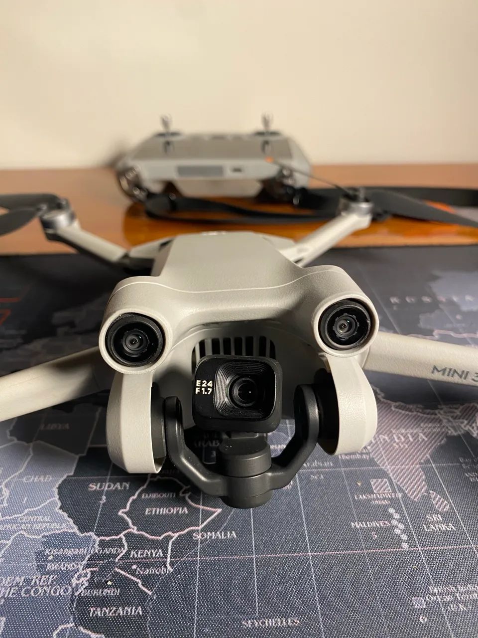 DJI Mini 3 PRO com tela no controle - Foto 5