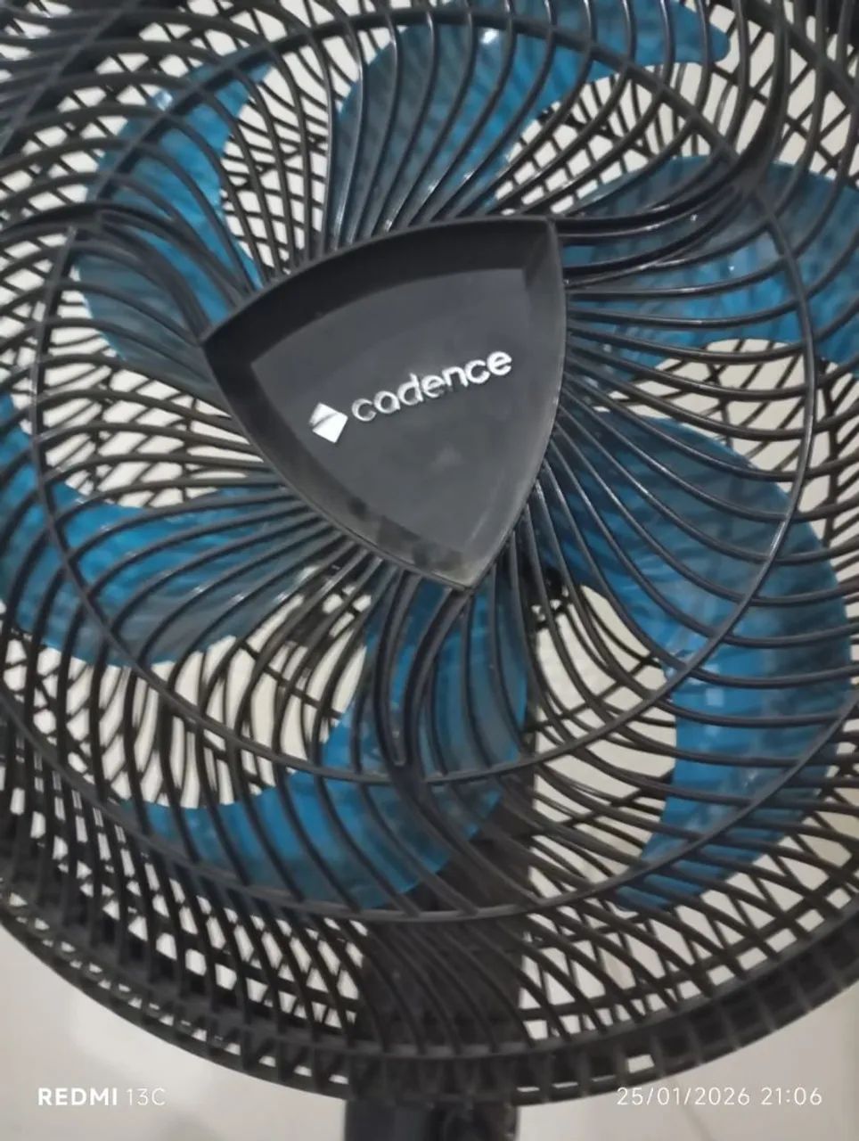 Ventilador de coluna Cadence 127v - Foto 3