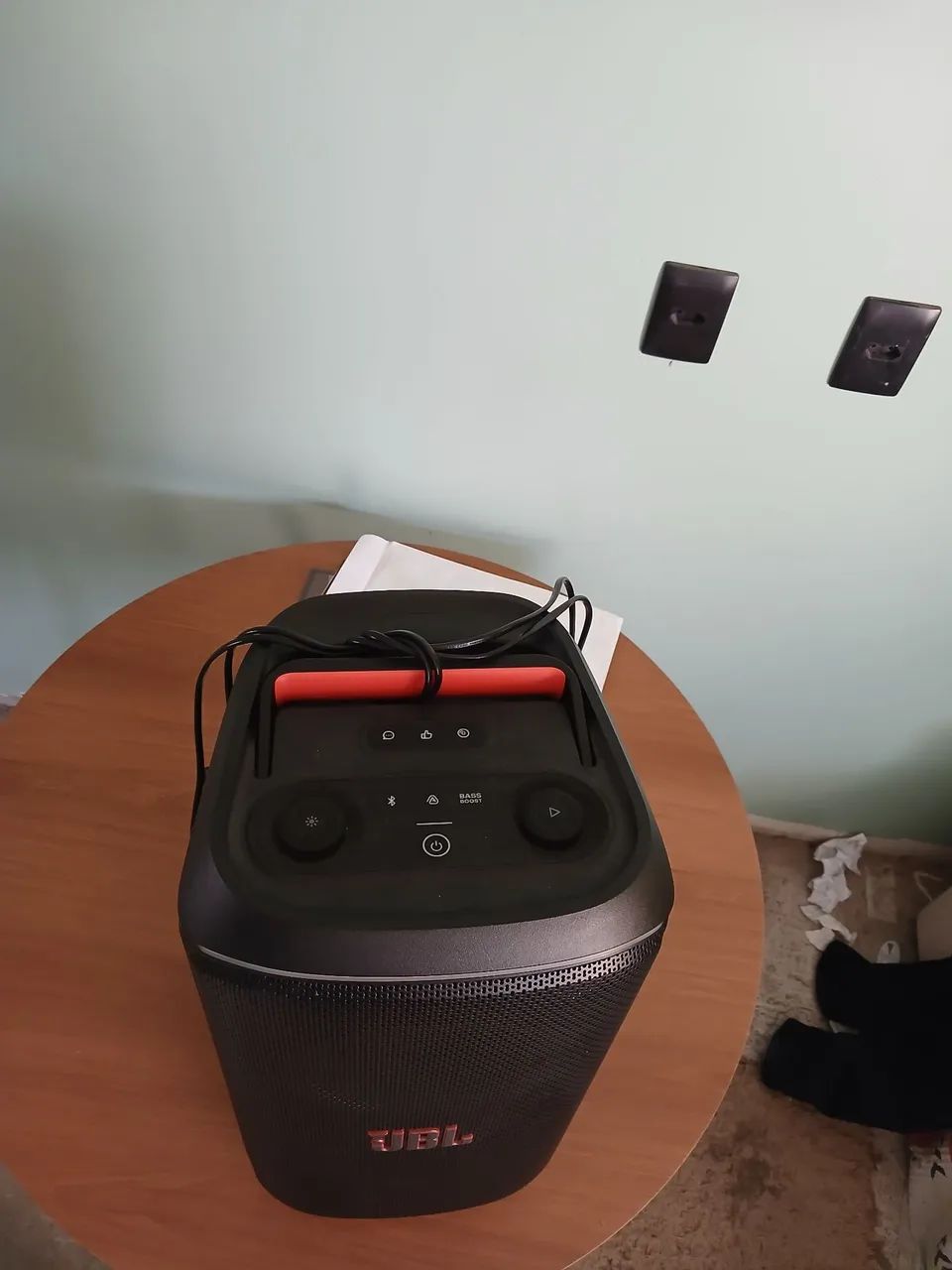 Caixa JBL 120 plartybox seme nova  - Foto 4