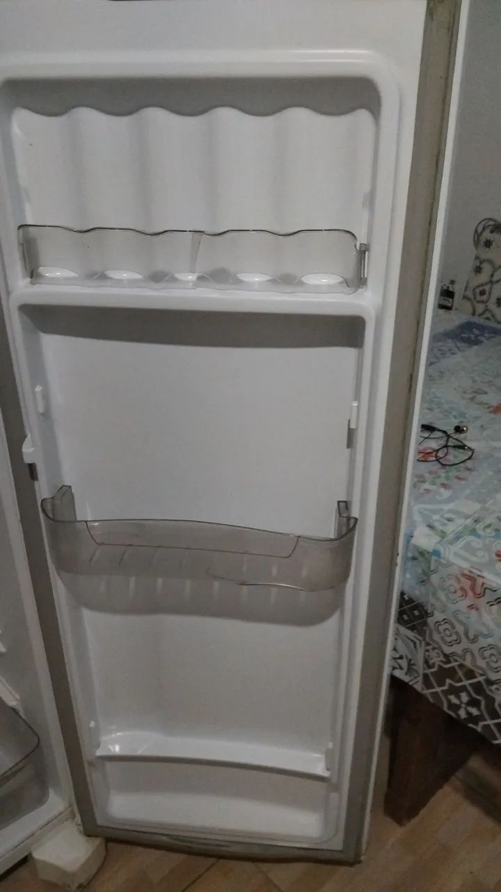 Vende-se geladeira  - Foto 2