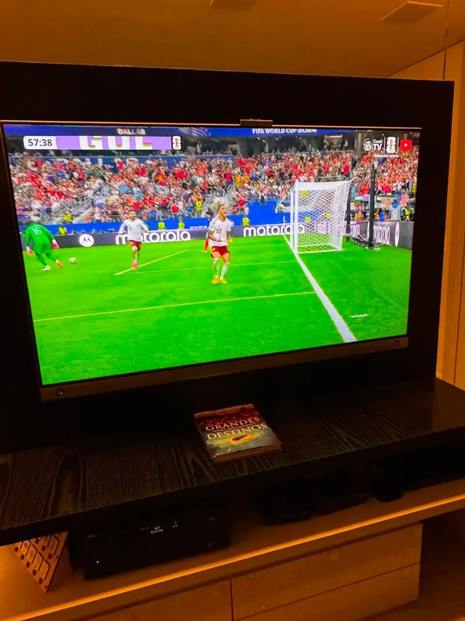 Tv LG smart 3 D 4 K 65 polegadas Perfeita  - Foto 5