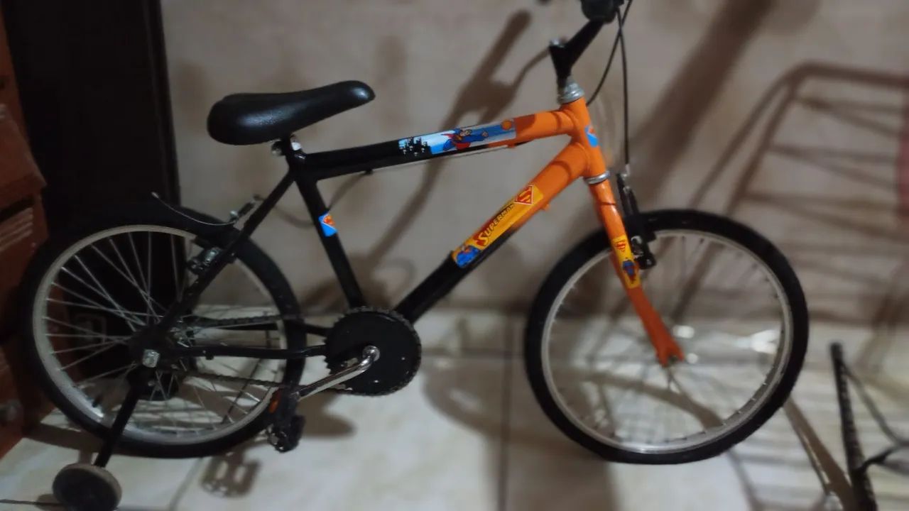 Linda Bicicleta Novinha Quase Não usada - Foto 2