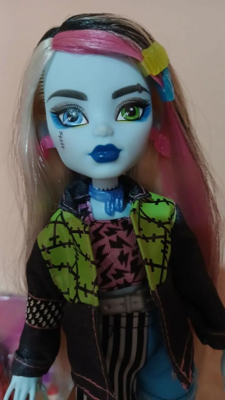 Boneca Monster High G3 Frankie Stein Core Refresh - Foto 2