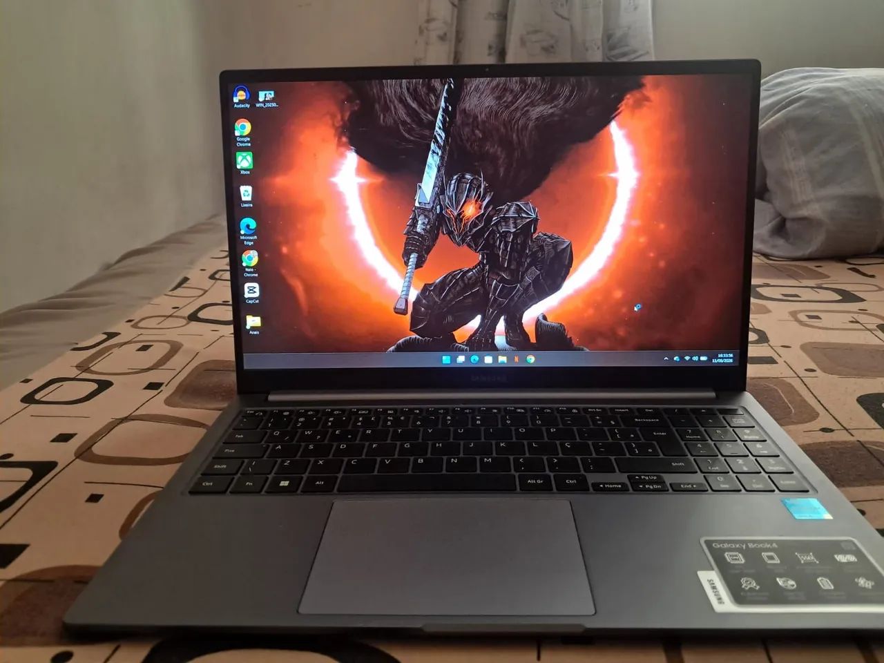VENDO NOTEBOOK NOVO