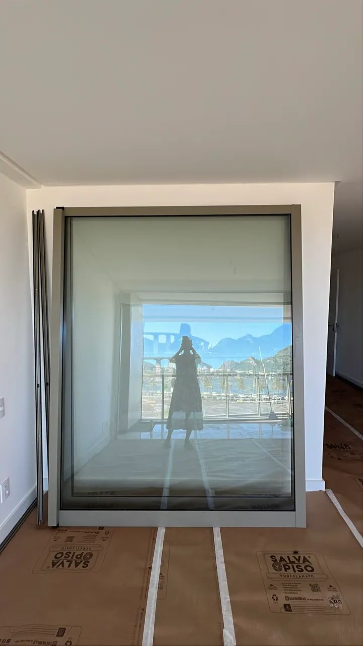 Sliding Door
