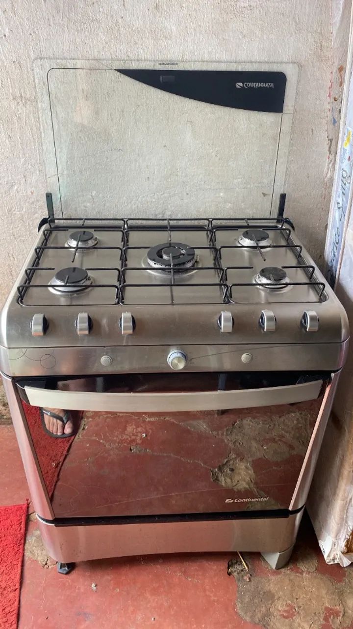 Fogão Continental 5 Bocas (semi novo pouco,tempo de uso )