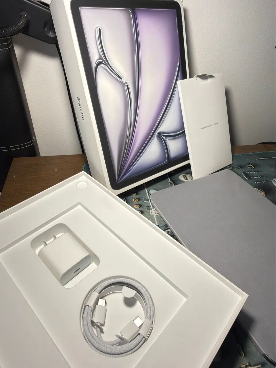 iPad Air 11? M2 1TB Wifi e 5G + GPS Cinza Espacial Novo na Caixa