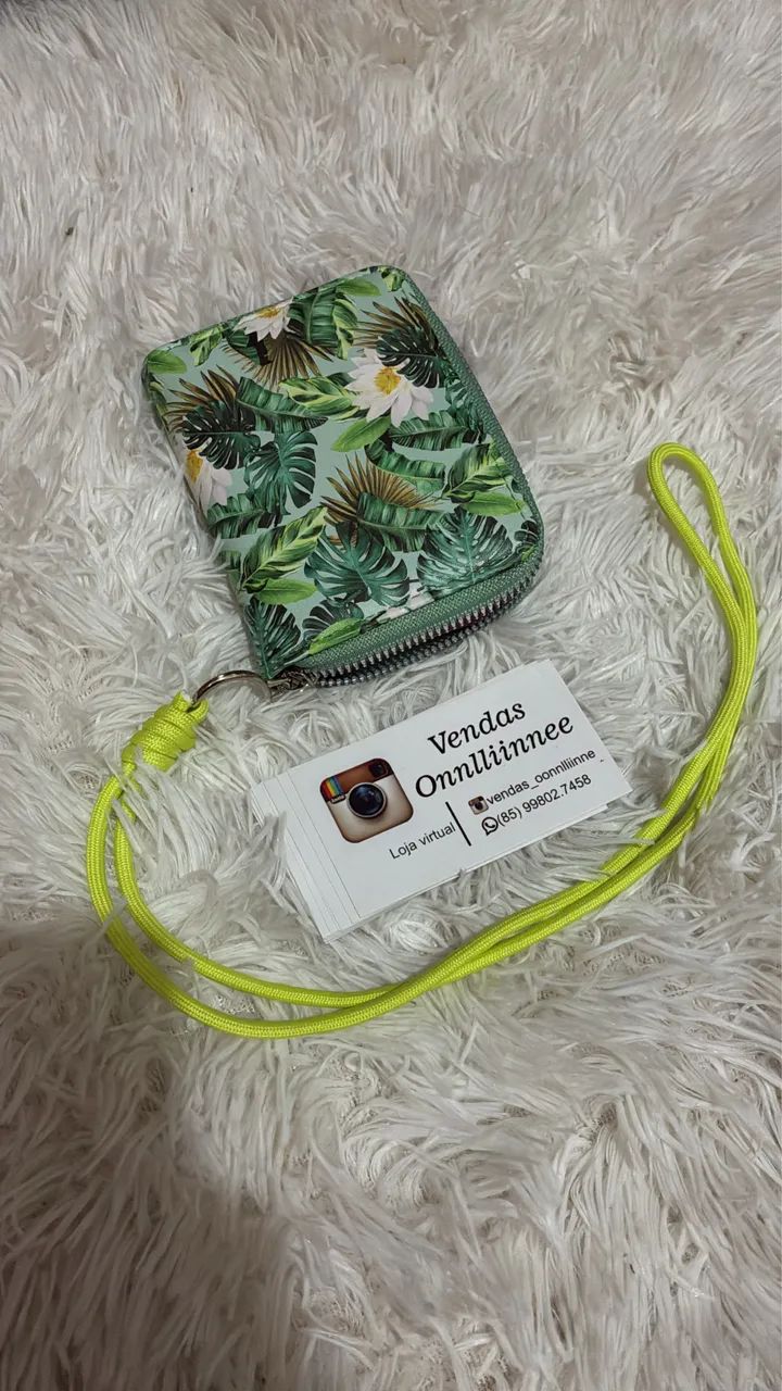 Carteira floral com puxador  - Foto 2