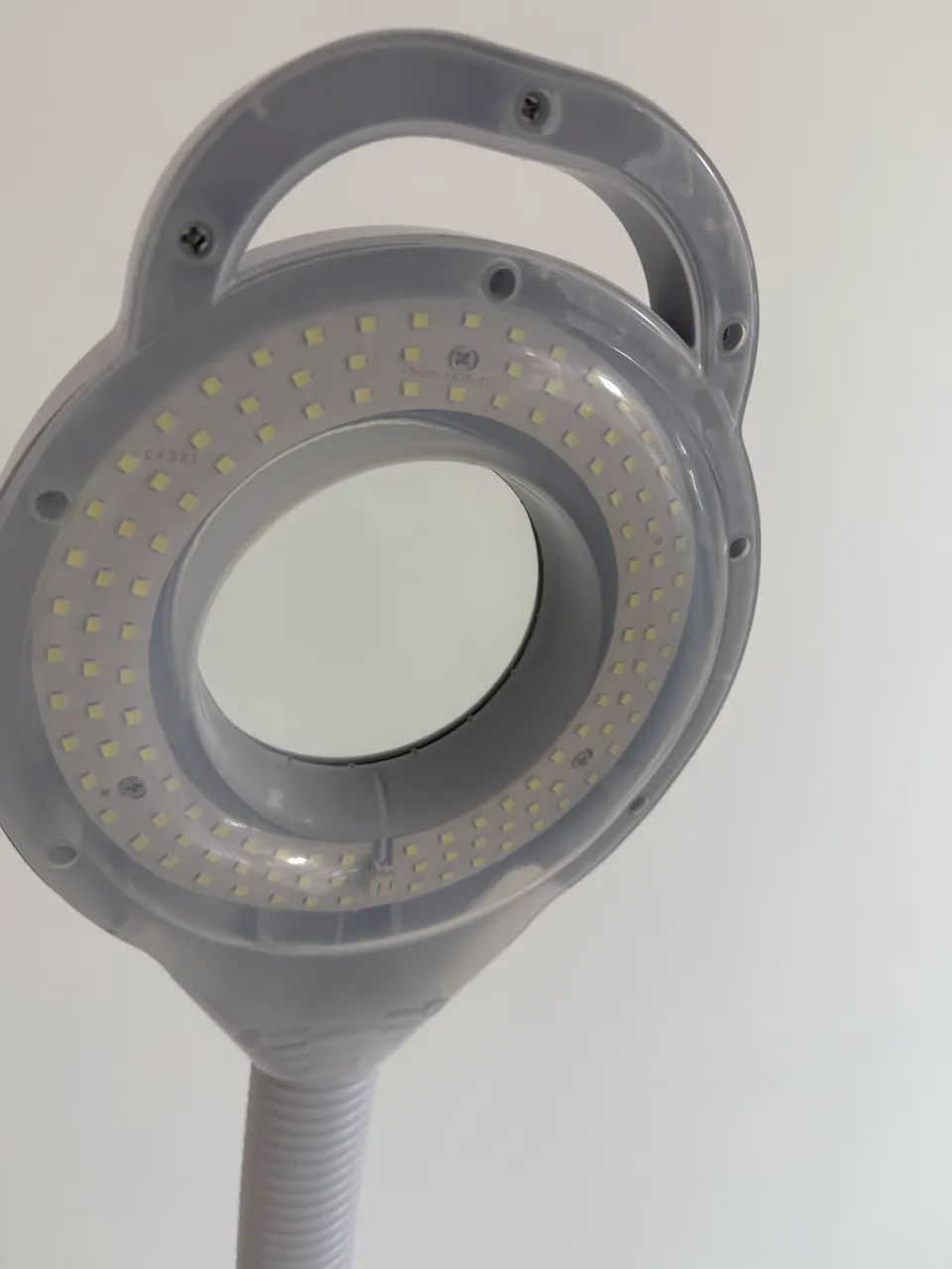 Vendo Lupa Luminaria Led - Foto 3