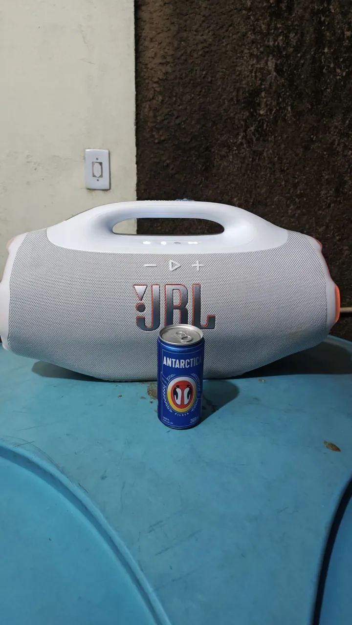 Vendo essa bombox 4 com um mês de uso  - Foto 2