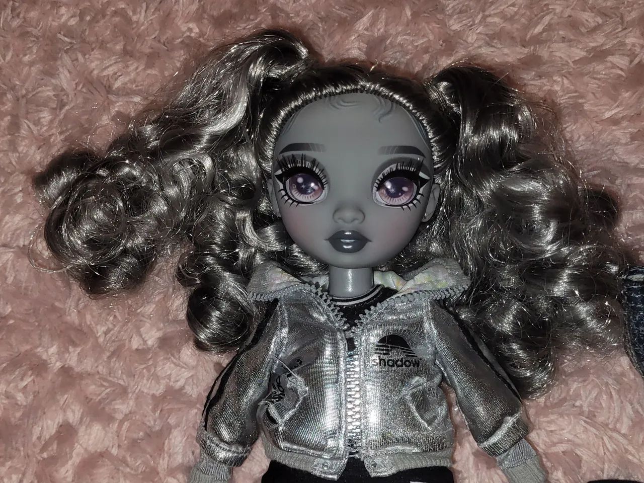 Boneca Rainbow High / Shadow High Nicole Steel - Foto 2