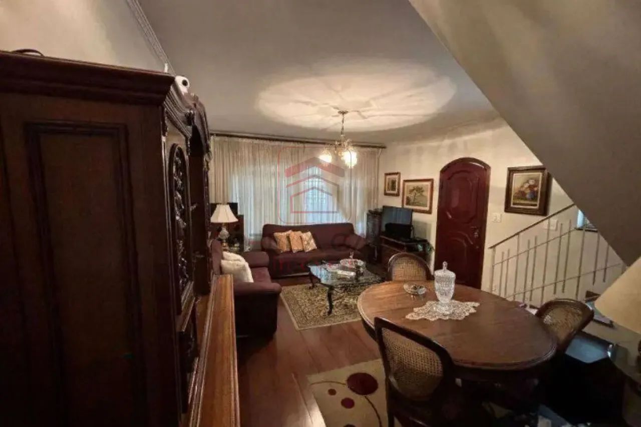 Sobrado na Mooca - 180m2 - 3 dormitórios - 1 suíte - 2 vagas