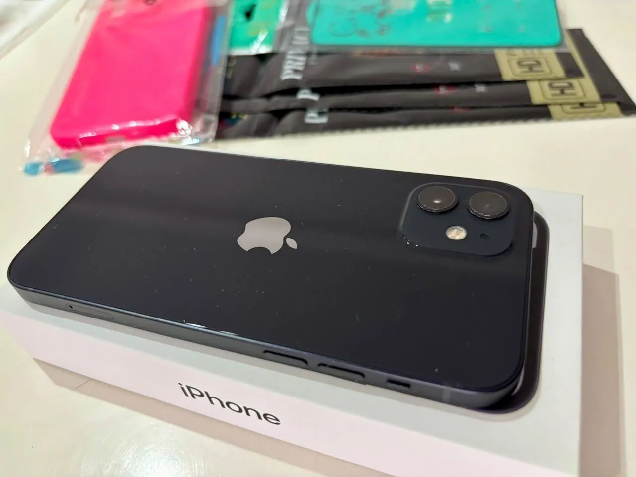 Iphone 12 em estado de novo, caixa e nota - Foto 2
