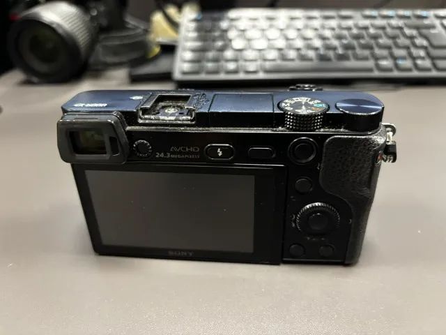Sony A6000 - Foto 3