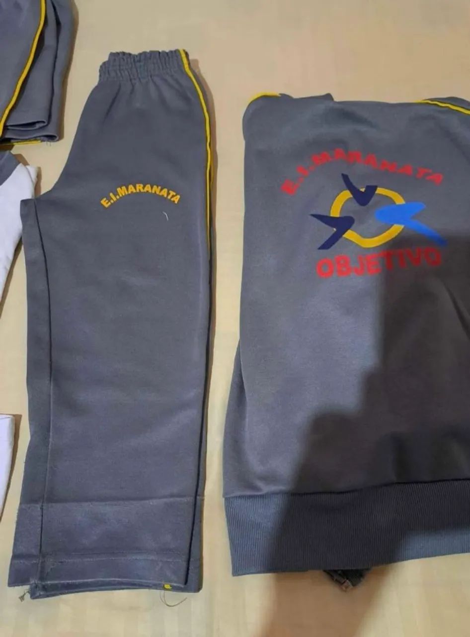 Uniforme colegio Maranata - Foto 2