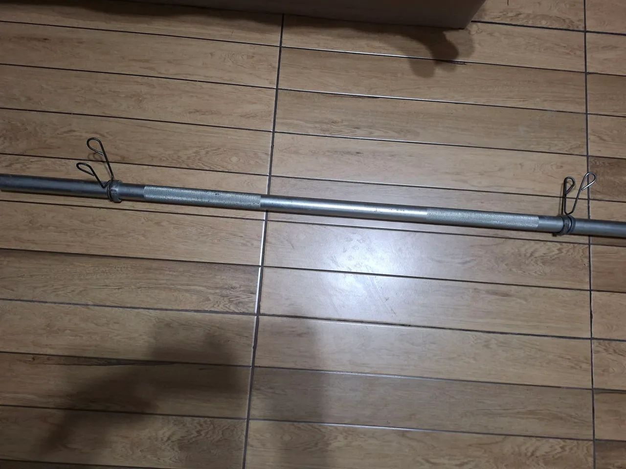 Barra cromada maciça 