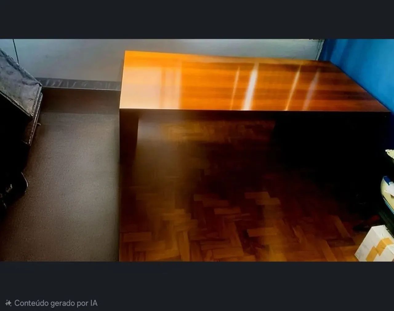 Vendo mesa de madeira maciça reforçada 