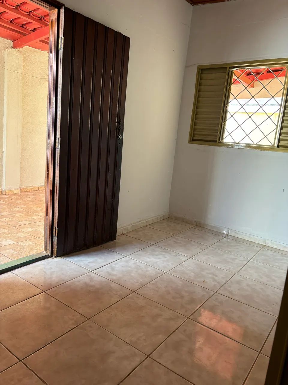     Casa com Piscina e Ponto Comercial no Centro de Inhumas - GO - Foto 4
