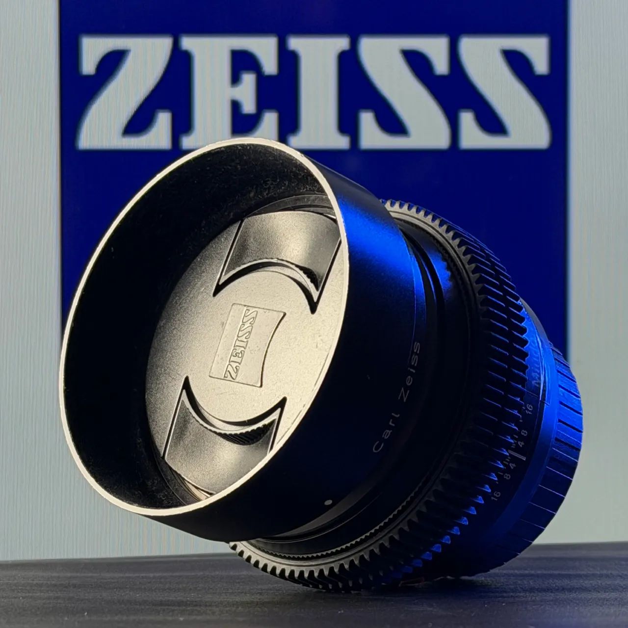 Zeiss Planar 50mm T1.4 ZE - Bocal Canon EF (Cobre full frame