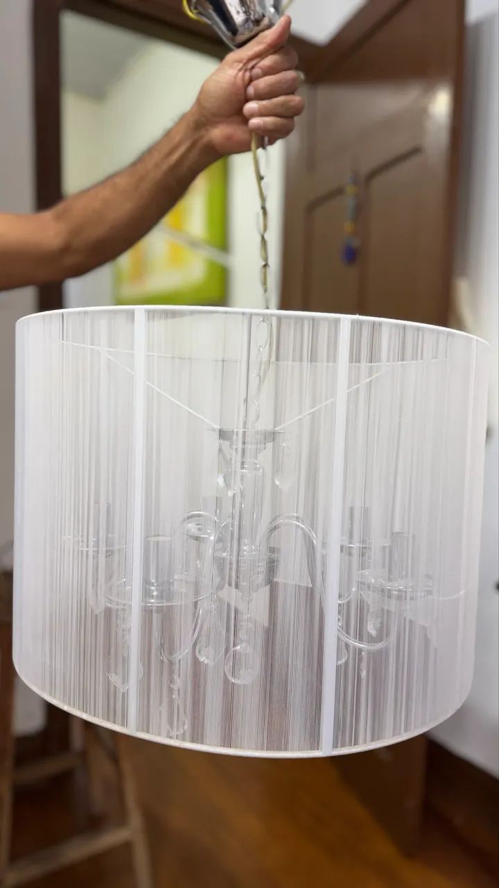 Lustre Pendente 5 Lâmpadas com Cristais e Cúpula de Tecido - Foto 2