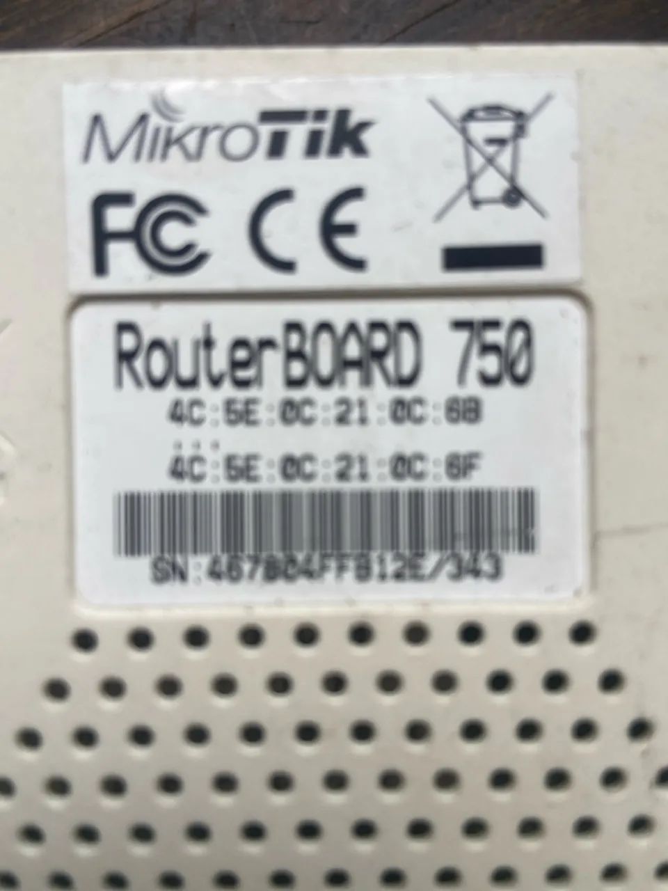 Mikrotik Routerboard 750 - Foto 2