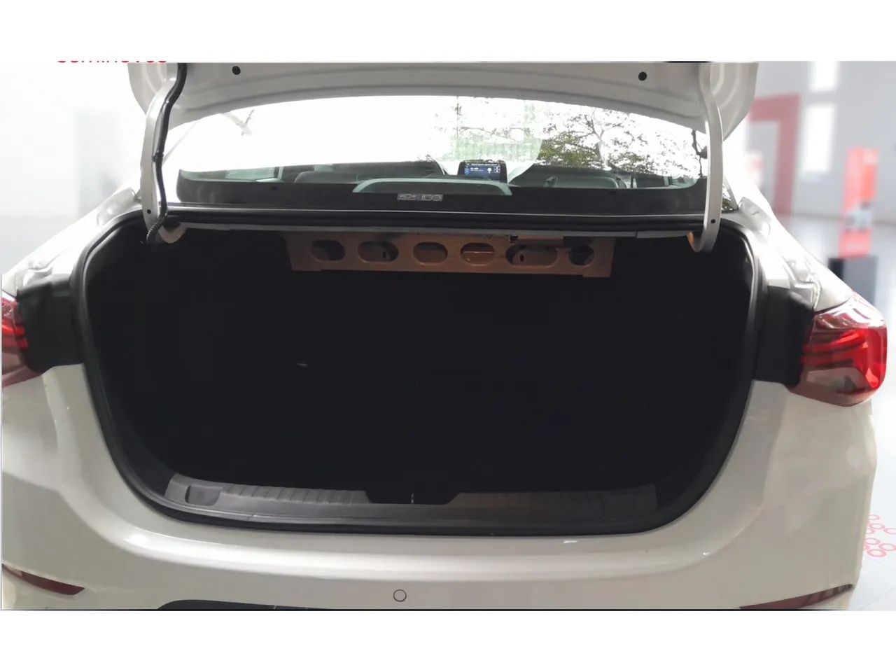 Chevrolet Onix Sedan Plus Premier 1.0 12V TB Flex Aut. 4P, foto 14 de 16