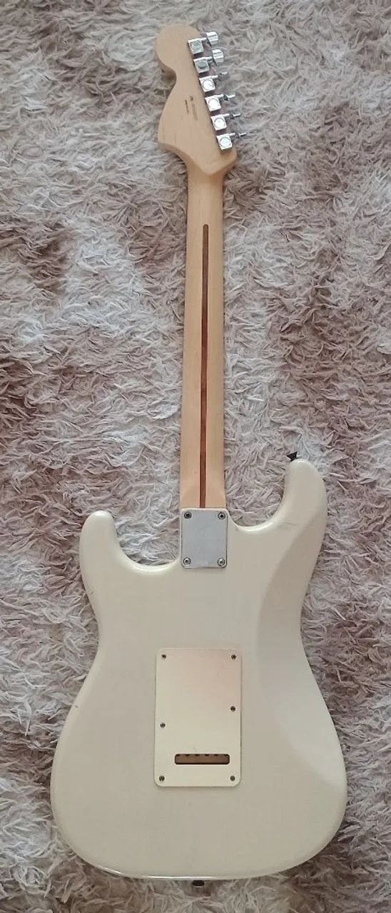 Fender Stratocaster American Highway One - Instrumentos musicais