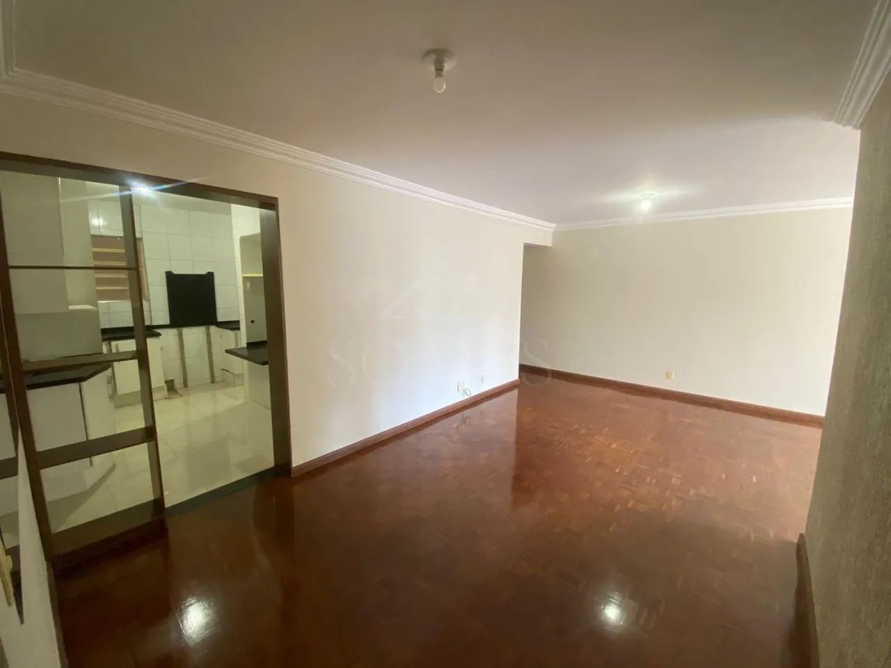 EDIFÍCIO APOLO | AMPLO APARTAMENTO 107M² ÚTEIS | CENTRO