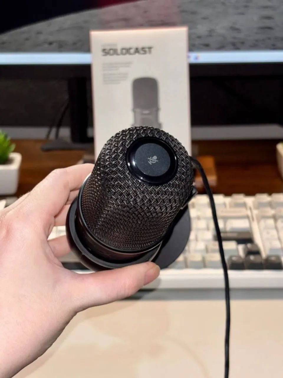 Microfone HyperX SoloCast + Braço Articulado de Brinde! [IMPECÁVEL] - Foto 3