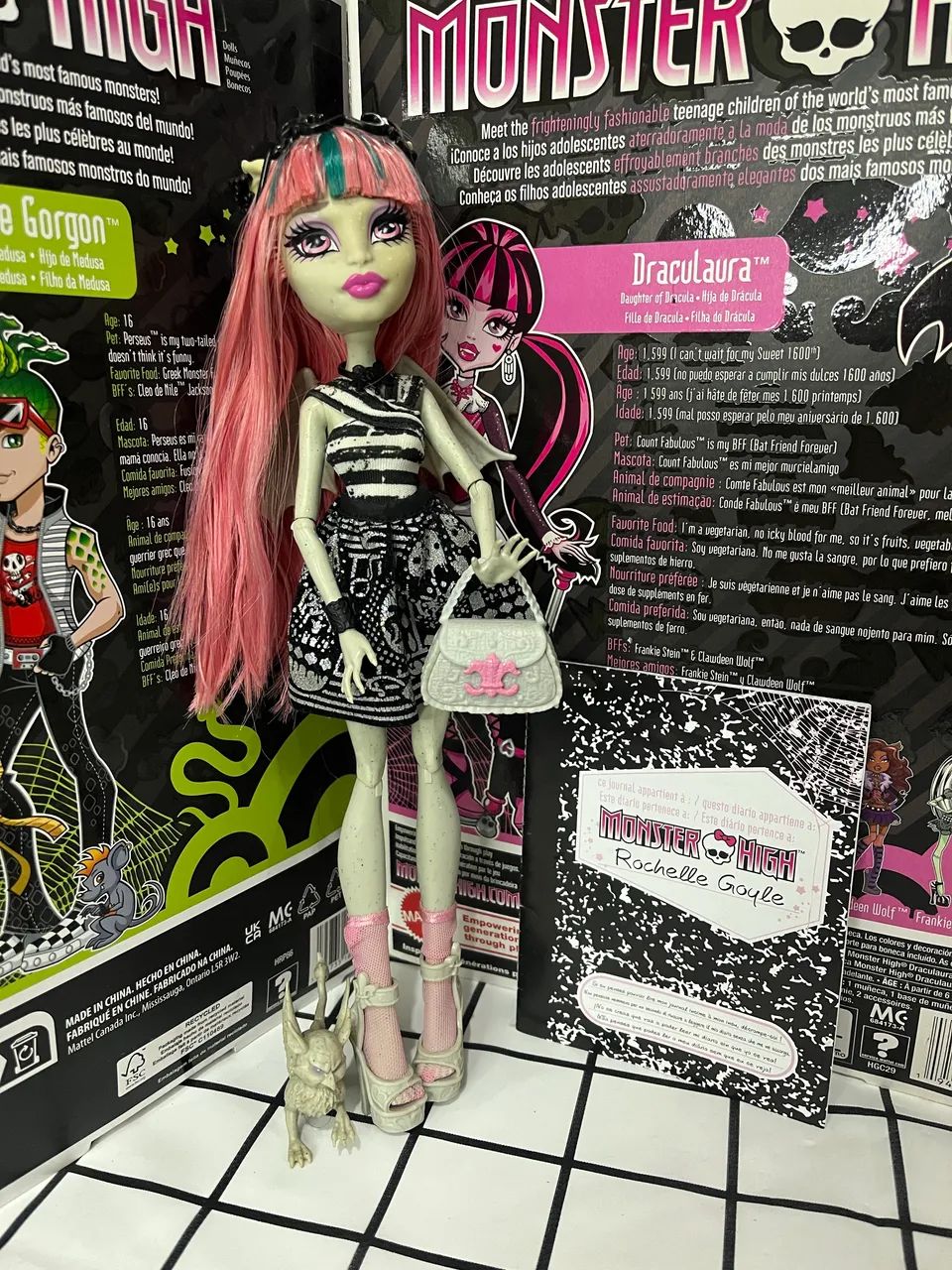 Monster high Rochelle básica 