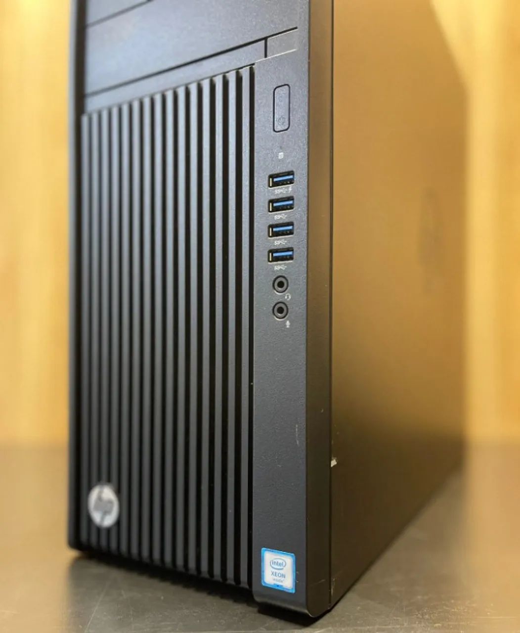 Workstation Profissional HP Z440 Intel Xeon Xeon E5-1650 v3 06/12
