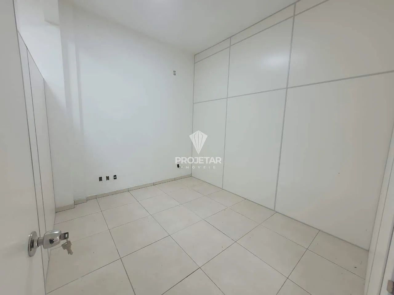 Sala Comercial Disponível Para Locação no Centro de Araranguá  SC - Foto 5