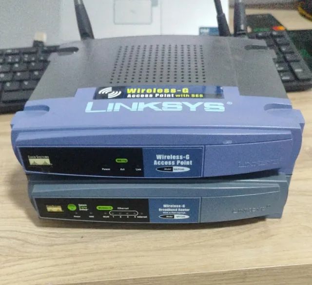 01 Roteador e 01 Acces Point Linksys