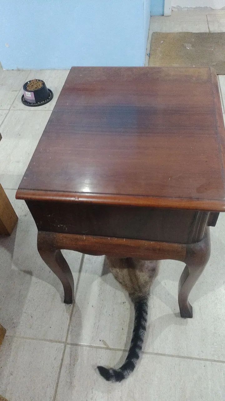 Mesa cabeceira 