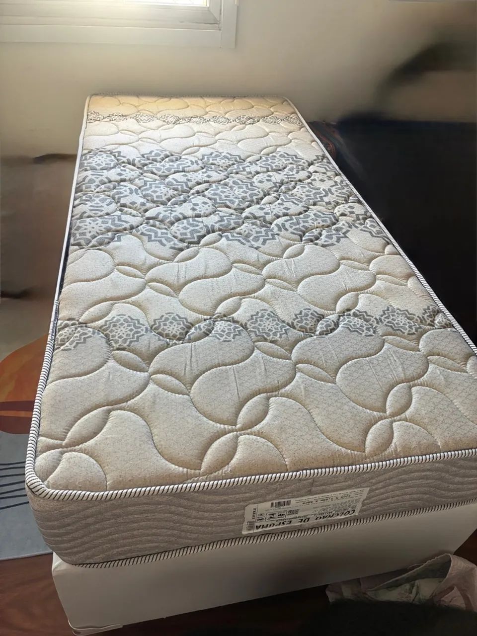 Cama box de solteiro com colchão sem nova pouco uso - Foto 2