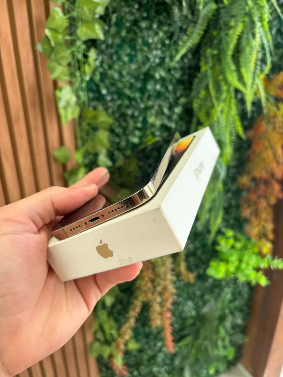 IPHONE 14 PRO MAX GOLD - Foto 4