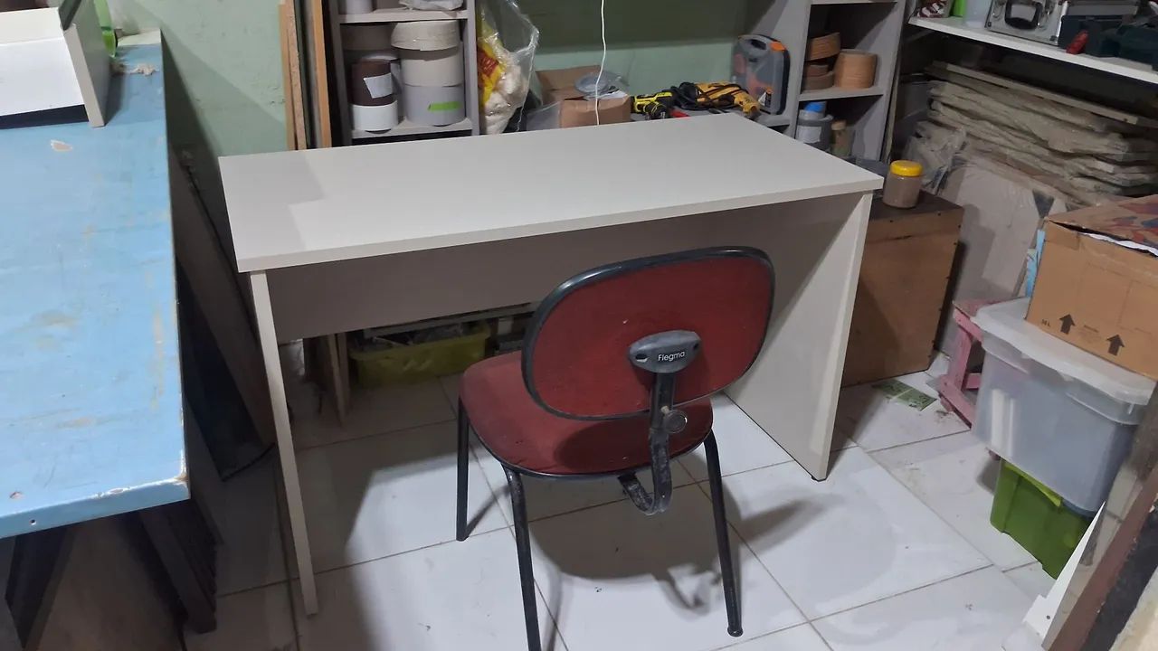 Mesa de estudos (excelente) - Foto 6
