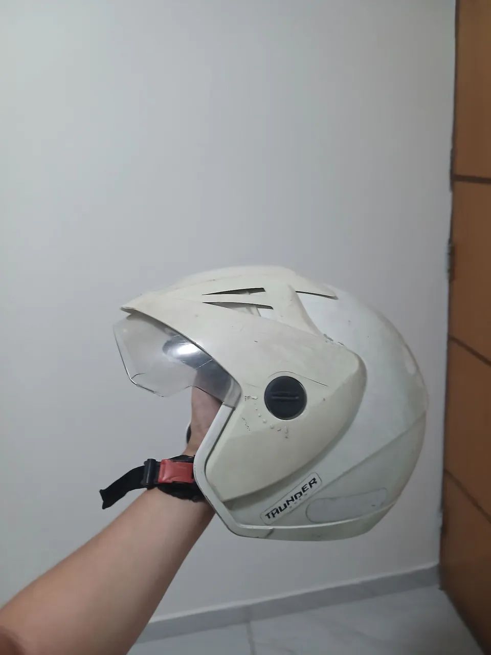 Capacete - compre o azul e ganhe o branco. - Foto 4