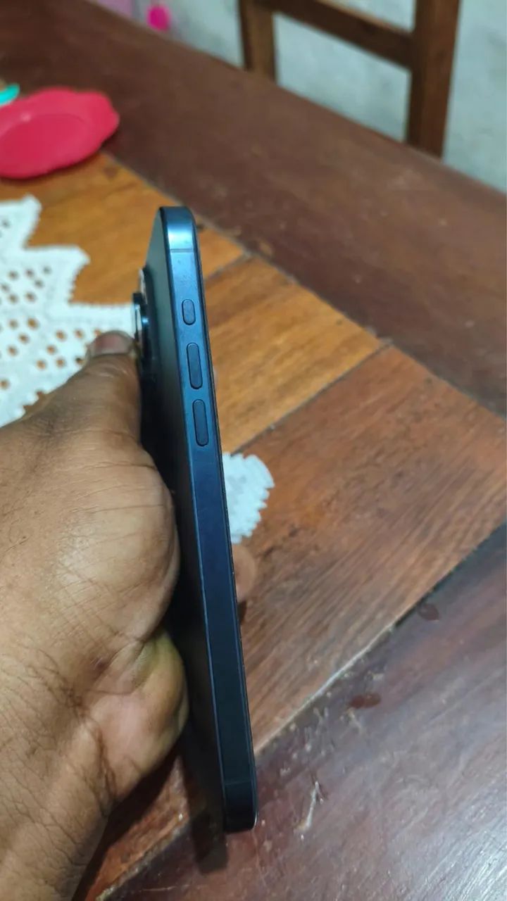 IPhone 15 Pro Max - Foto 3