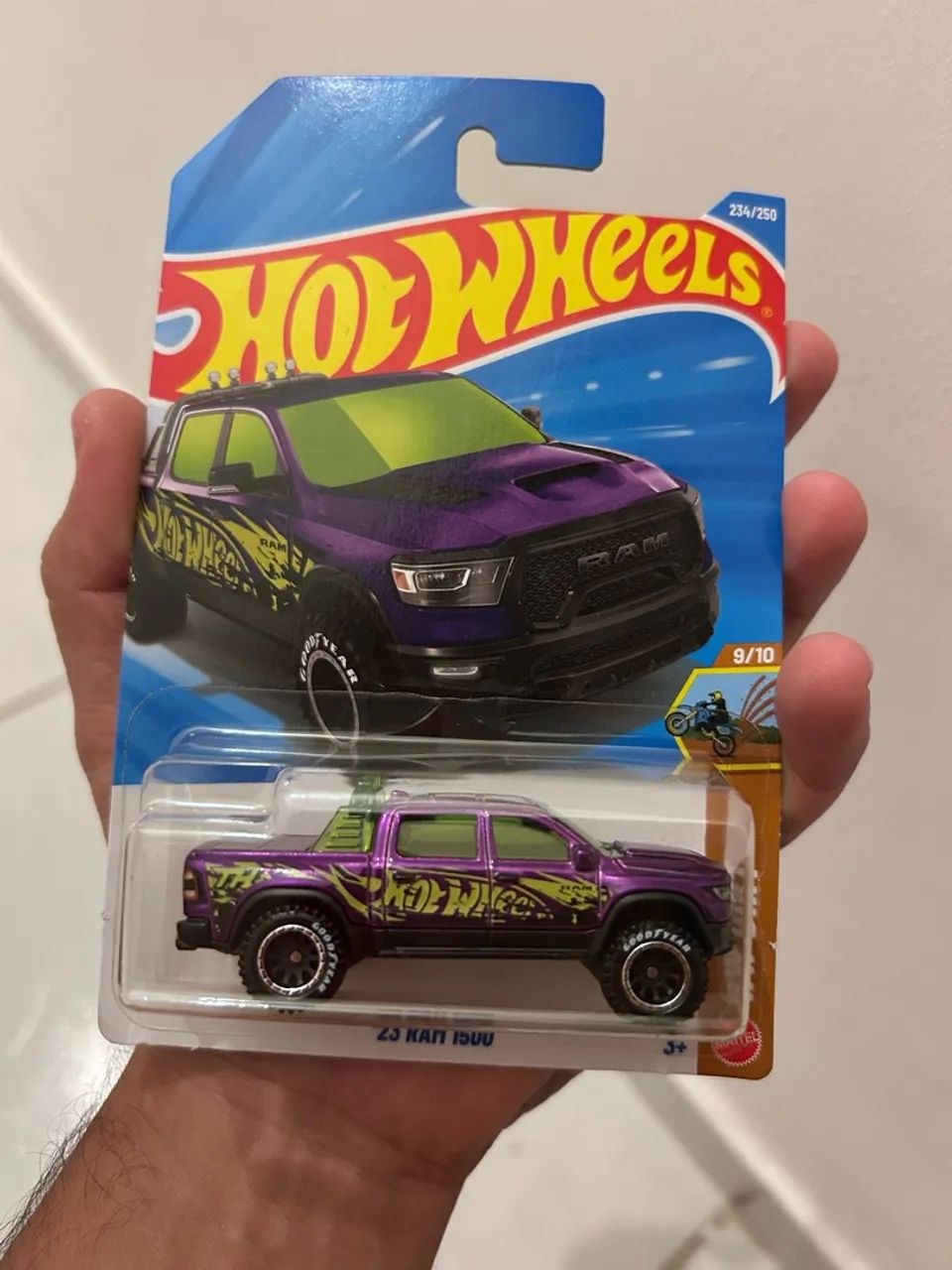 Hotwheels super Th